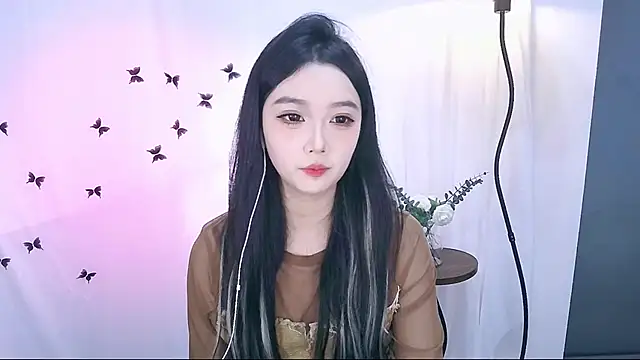 Snapshot of Miao-Maimiao chatting on 11-25-25, 11:54 Miao-Maimiao online show from 11-25-25, 11:54