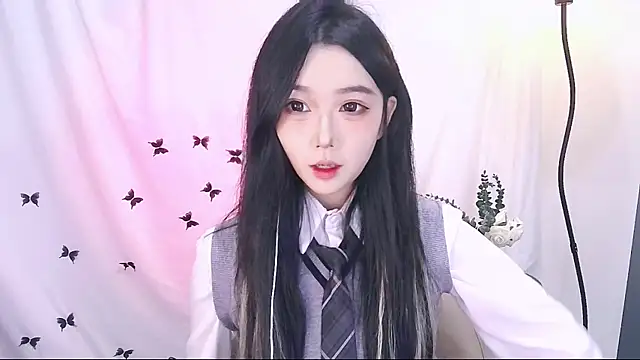 Snapshot of Miao-Maimiao chatting on 11-27-25, 12:18 Miao-Maimiao online show from 11-27-25, 12:18