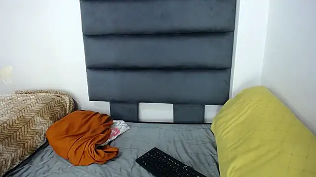 Juiceybileh online show from 11-16-25, 09:09