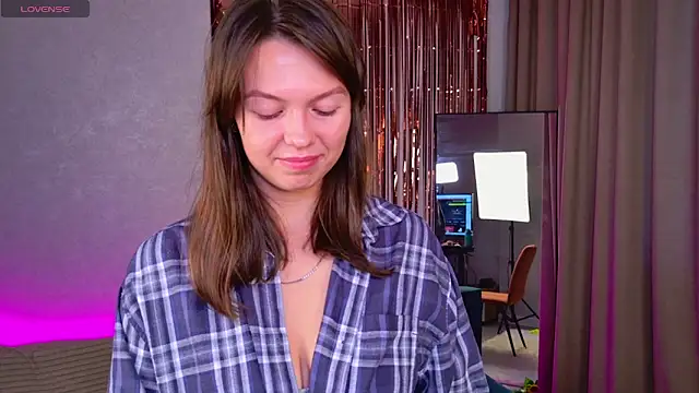 EllaCanny online show from 06-08-26, 03:29