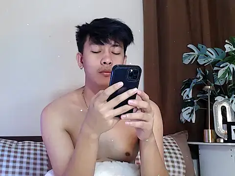 Snapshot of niel_cumshow chatting on 02-26-26, 02:05 niel cumshow online show from 02-26-26, 02:05