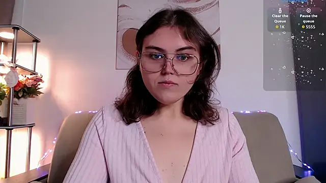 Snapshot of chatting on 05-23-26, 04:39 online show from 05-23-26, 04:39