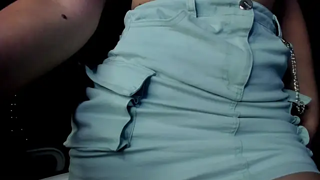 Snapshot of Al1ceGreen chatting on 09-23-25, 03:37 Al1ceGreen online show from 09-23-25, 03:37