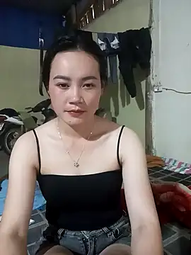 Snapshot of dorothyxx chatting on 10-11-25, 12:43 dorothyxx online show from 10-11-25, 12:43