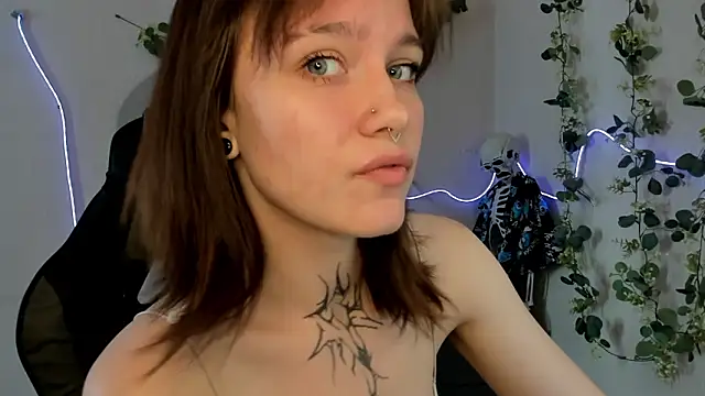 Snapshot of Elastikisss chatting on 05-03-26, 09:04 Elastikisss online show from 05-03-26, 09:04