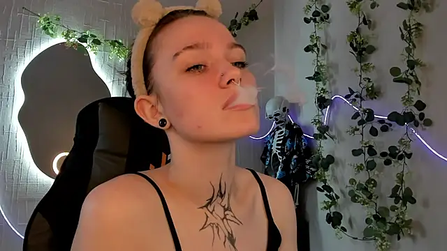 Snapshot of Elastikisss chatting on 05-08-26, 08:52 Elastikisss online show from 05-08-26, 08:52