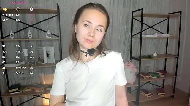 Snapshot of Crysta1Eva_ chatting on 06-13-26, 07:34 Crysta1Eva online show from 06-13-26, 07:34