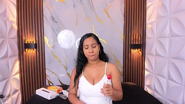 Snapshot of Taira_Bms chatting on 10-30-25, 04:14 Taira Bms online show from 10-30-25, 04:14