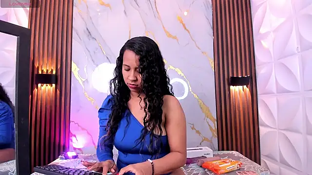 Snapshot of Taira_Bms chatting on 11-25-25, 03:39 Taira Bms online show from 11-25-25, 03:39