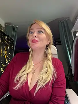 Sweet-blonde online show from 04-02-26, 10:07