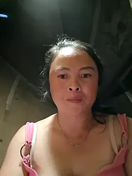 xuxulovezz online show from 10-23-25, 12:59