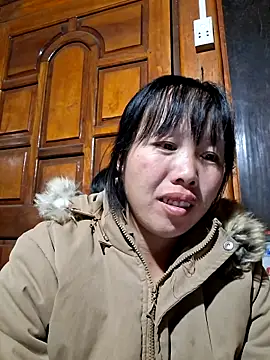 helenzz online show from 11-24-25, 11:32