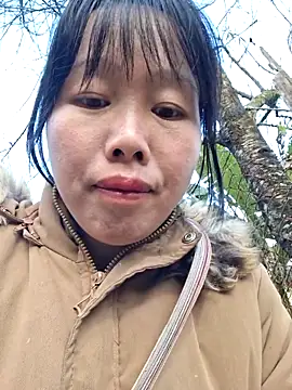 helenzz online show from 12-19-25, 01:01