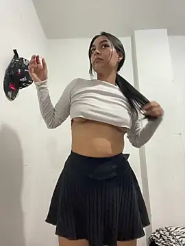 Selene Wings22 online show from 10-24-25, 10:50