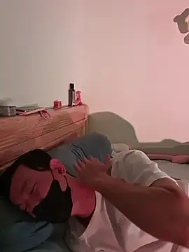 Snapshot of helen-my chatting on 10-12-25, 03:33 helen-my online show from 10-12-25, 03:33