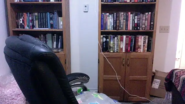 Snapshot of Vinyl22@xh chatting on 05-30-26, 07:27 Vinyl22xh online show from 05-30-26, 07:27