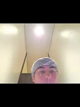 Snapshot of maximus888A chatting on 10-13-25, 03:23 maximus888A online show from 10-13-25, 03:23