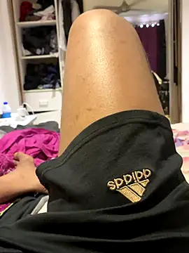 Snapshot of ayan_25898 chatting on 01-06-26, 01:09 ayan 25898 online show from 01-06-26, 01:09