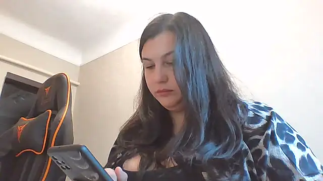 Snapshot of Feymaria chatting on 10-02-25, 10:11 Feymaria online show from 10-02-25, 10:11