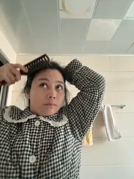 Snapshot of aoyo66 chatting on 11-21-25, 11:14 aoyo66 online show from 11-21-25, 11:14