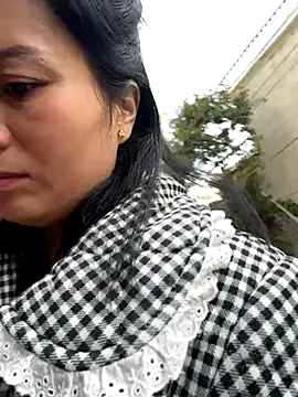 Snapshot of aoyo66 chatting on 11-25-25, 12:32 aoyo66 online show from 11-25-25, 12:32