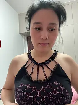 Snapshot of aoyo66 chatting on 12-04-25, 02:26 aoyo66 online show from 12-04-25, 02:26