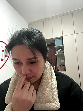 Snapshot of aoyo66 chatting on 12-15-25, 01:26 aoyo66 online show from 12-15-25, 01:26