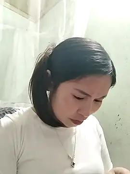 Mai4568 online show from 10-23-25, 03:33