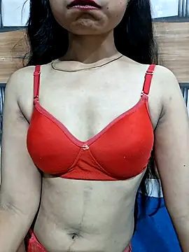 Snapshot of Soni_cute86526 chatting on 05-19-26, 04:41 Soni cute86526 online show from 05-19-26, 04:41