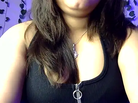 Aaliya02 online show from 11-18-25, 09:08