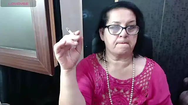 Snapshot of MissSanjanne chatting on 07-12-26, 03:52 MissSanjanne online show from 07-12-26, 03:52