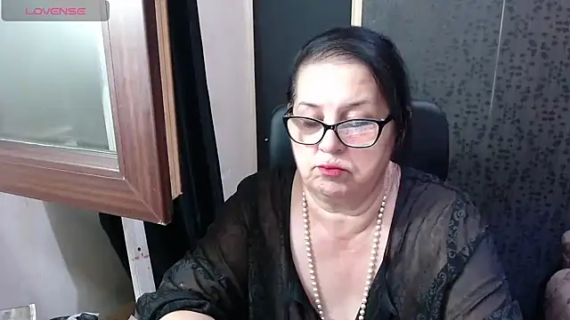 Snapshot of MissSanjanne chatting on 07-18-26, 08:45 MissSanjanne online show from 07-18-26, 08:45