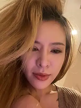 Snapshot of miumiu-66 chatting on 10-15-25, 03:45 miumiu-66 online show from 10-15-25, 03:45
