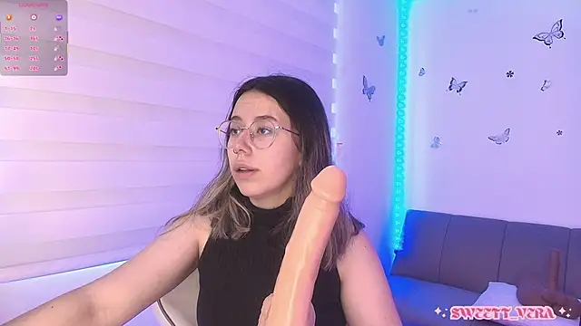 sweettvera online show from 04-25-26, 01:41