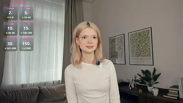 Snapshot of LaureMestler chatting on 10-09-25, 08:56 LaureMestler online show from 10-09-25, 08:56