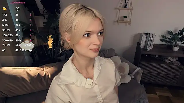 LaureMestler online show from 04-17-26, 09:34