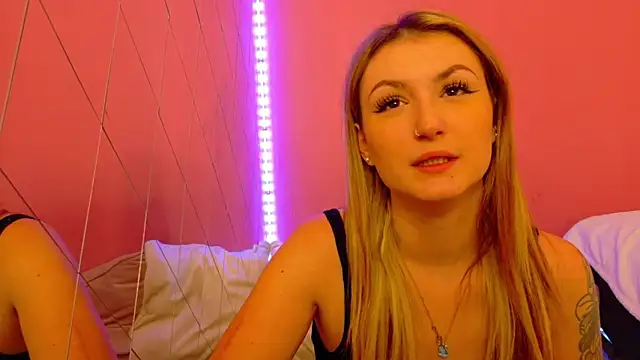 Anaayss  online show from 12-16-25, 05:45