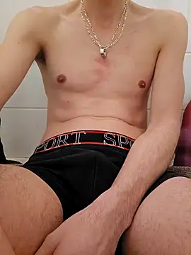 Chrisou73 online show from 02-04-26, 05:08