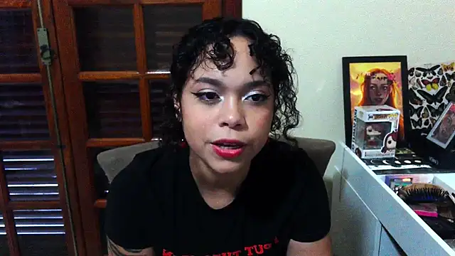 sweetamy326 online show from 12-21-25, 09:44