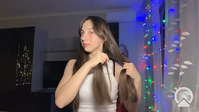 Prettyyy Angel online show from 12-22-25, 06:05