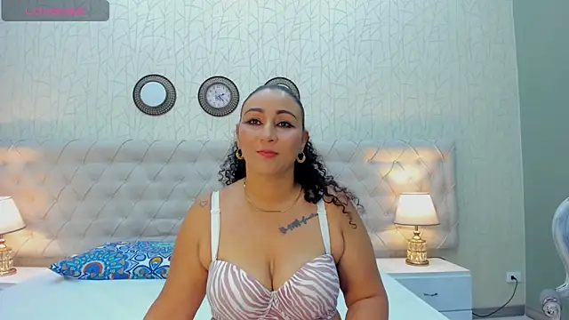 VaniaRose online show from 10-27-25, 08:13