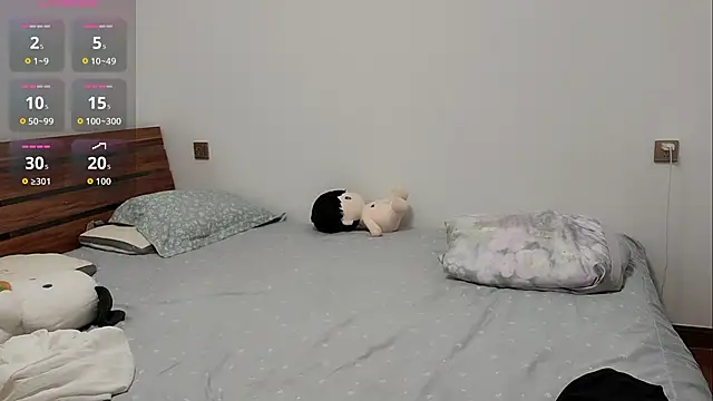 xiaoyizi online show from 07-08-26, 02:54