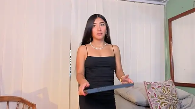 Mariana Kalo online show from 07-27-26, 11:06