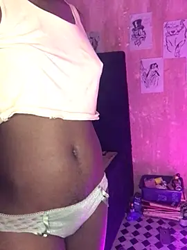 Snapshot of Truhzg chatting on 12-14-25, 10:20 Truhzg online show from 12-14-25, 10:20