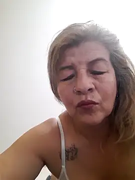 Snapshot of Abby-Blonde chatting on 10-08-25, 04:43 Abby-Blonde online show from 10-08-25, 04:43