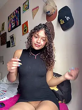 PrettyLia online show from 02-06-26, 04:10