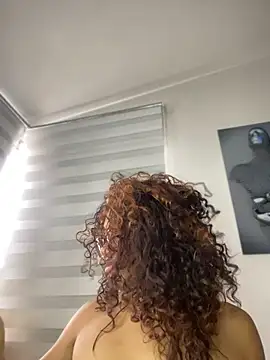 PrettyLia online show from 02-20-26, 09:48