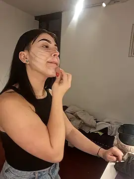 Zafira  online show from 11-15-25, 11:29