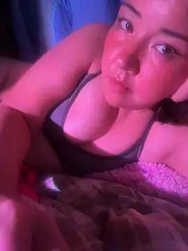 Snapshot of morningfaerie chatting on 10-14-25, 11:38 morningfaerie online show from 10-14-25, 11:38