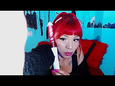 Snapshot of mylygrey chatting on 11-20-25, 02:39 mylygrey online show from 11-20-25, 02:39